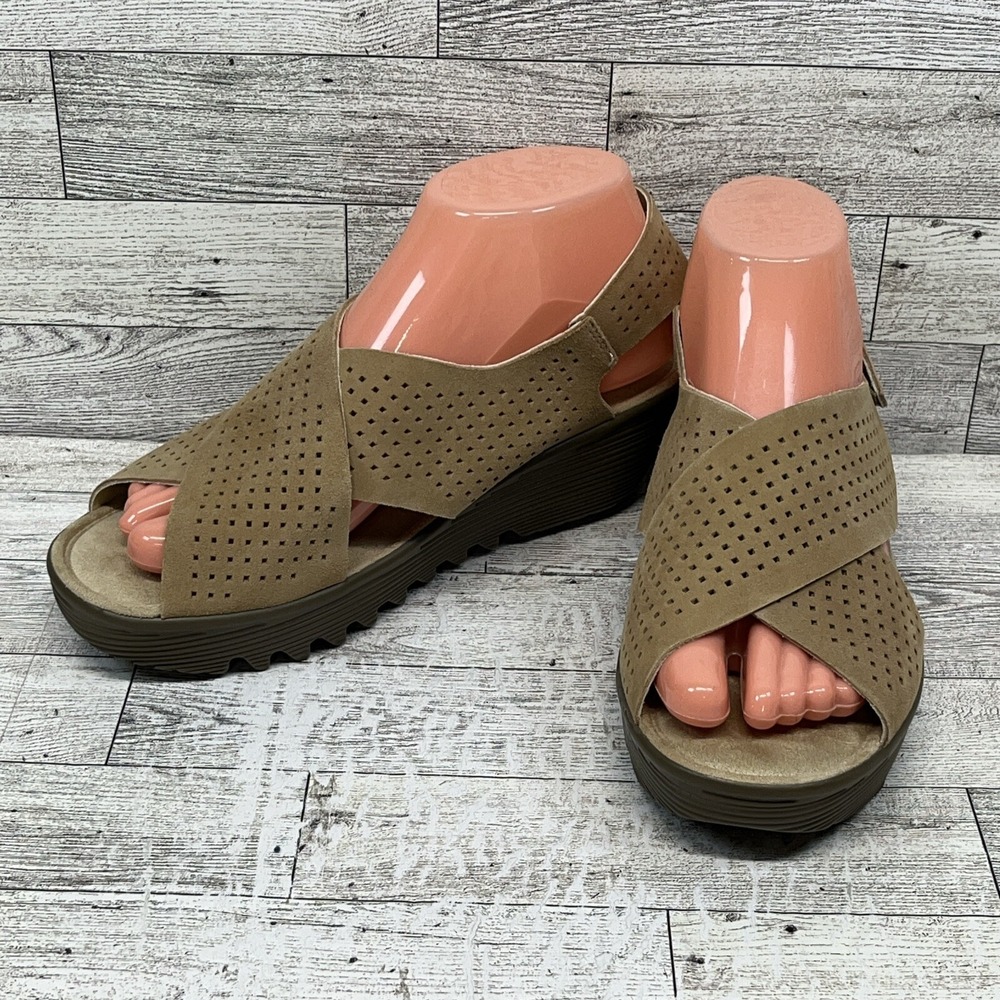 Skechers Tan Perforated Cross-Strap Wedge Sandals Size 7 Wide NEW!